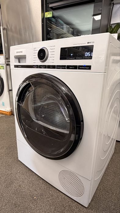 А+++ Сушилня с термопомпа  SIEMENS iQ700 WT47XMA1/01 , 700 W капацитет,8 кг ,AUTODRY | SELFCLEANING