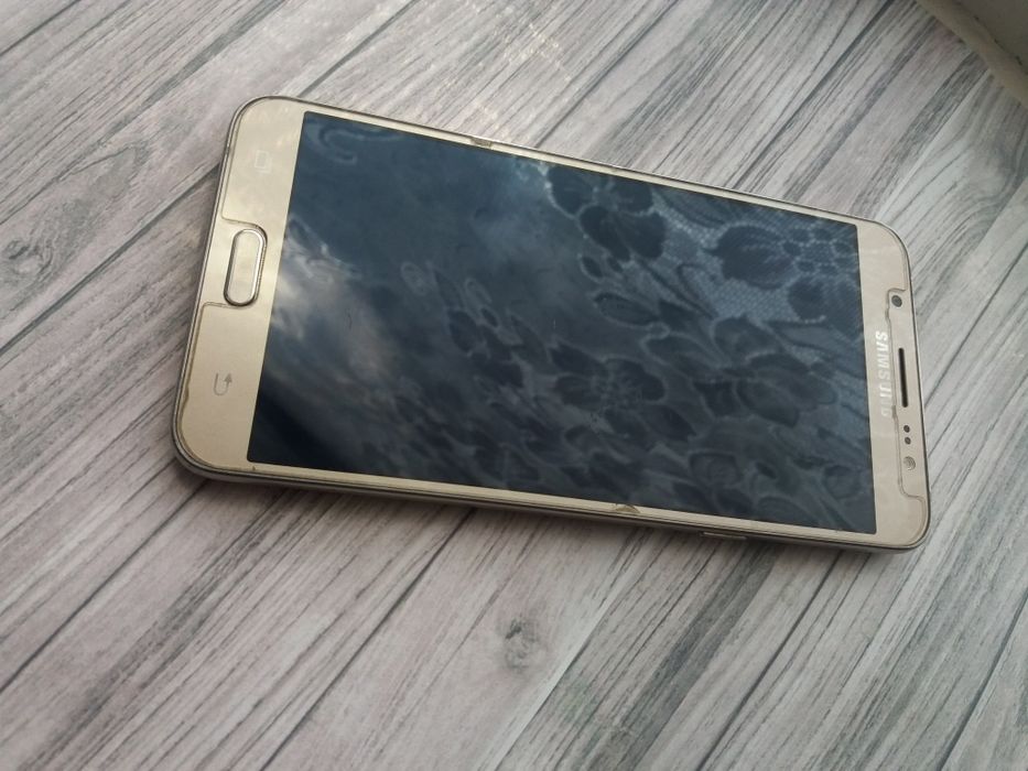 Samsung J7 2016 б/у