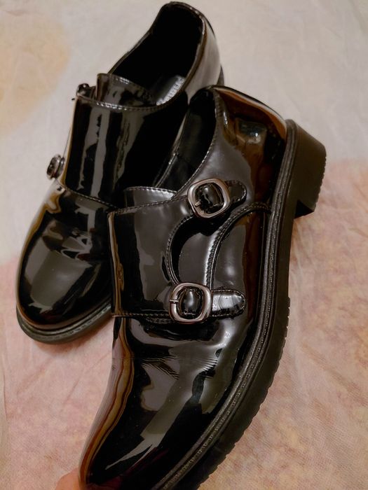 Pantofi de piele/lac, dama, marimea 38