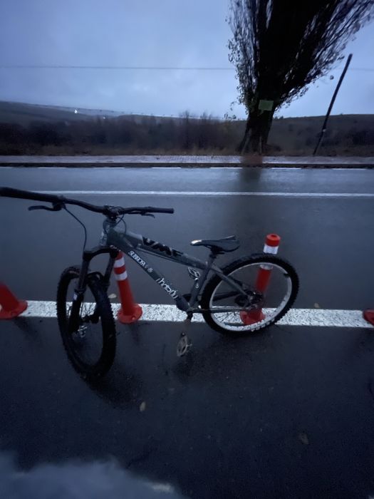 Vand cadru umf hardy 3 in stare foarte buna