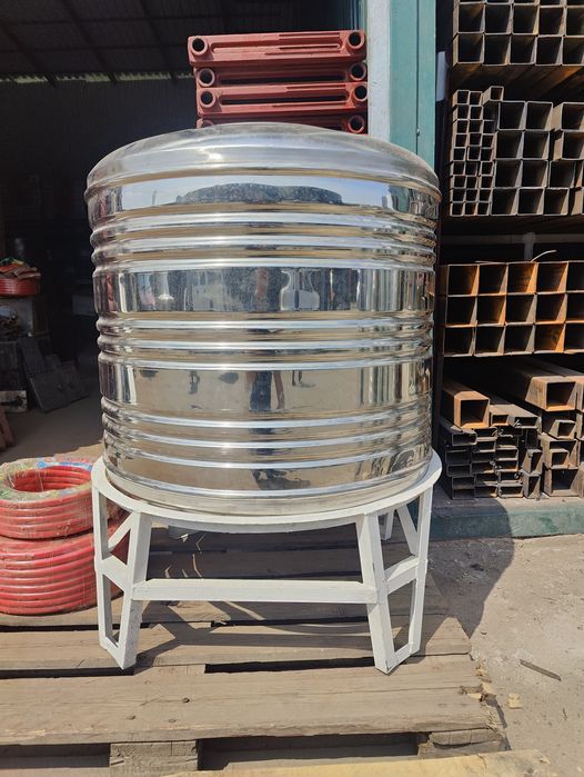 Емкость цилиндрической формы, 250 л