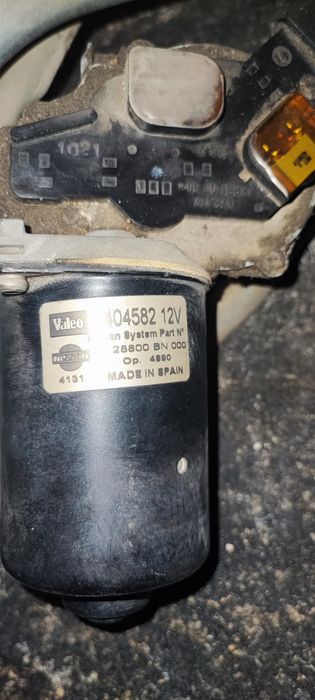 Моторче предни чистачки комплект Нисан Алмера,примера п12