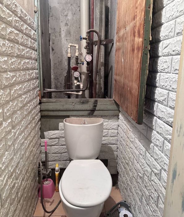 3 комнатная Буюк Ипак Йули Художников без ремонта