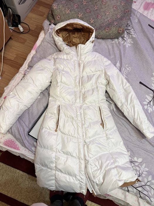 Продам зимний пуховик на девочку