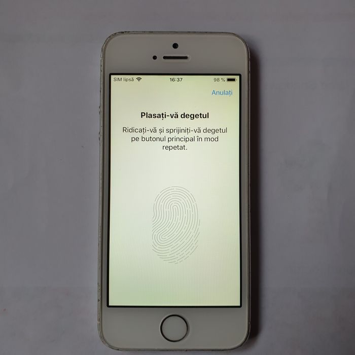 Iphone 5s perfect functional fara cont icloud si liber de retea.
