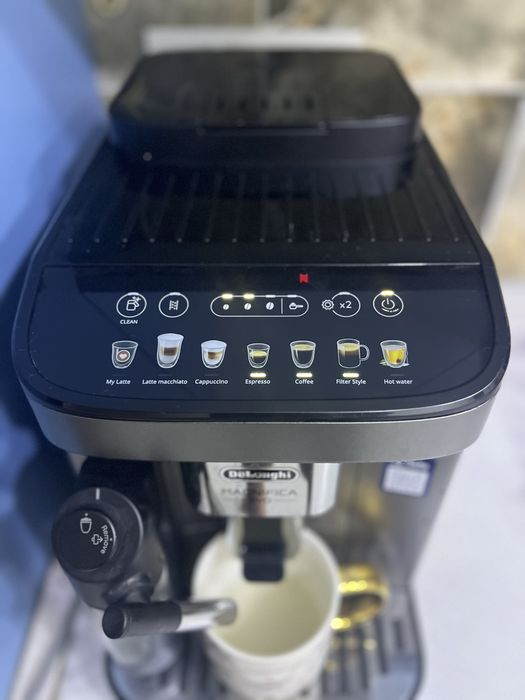 De’Longhi Magnifica Evo LatteCrema