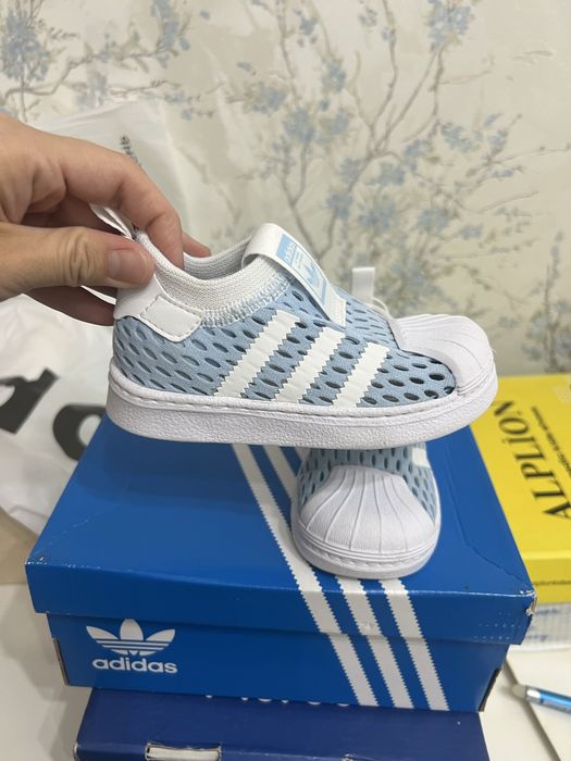 Продам кроссовки/сандали adidas, адидас