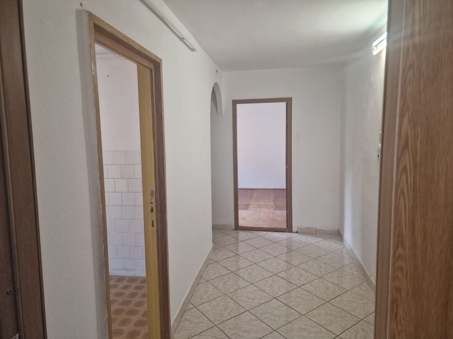 Ap 2 Cam 52mp Posta Maratei decomandat etaj 3 centrala termopan