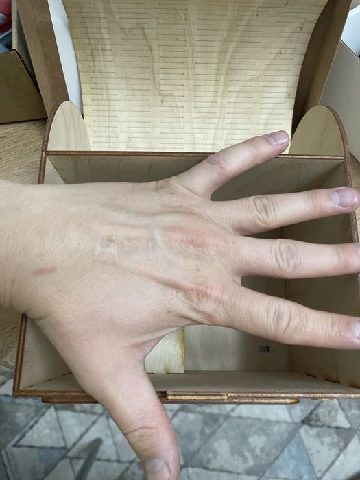 Деревянная подарочная коробка-телевизор