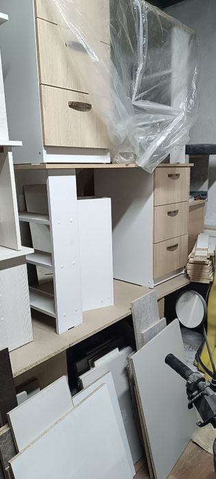 Стол ученика с ЛДСП