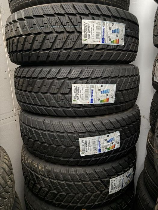 Нови зимни туми  WATERFAL 235/65/16C