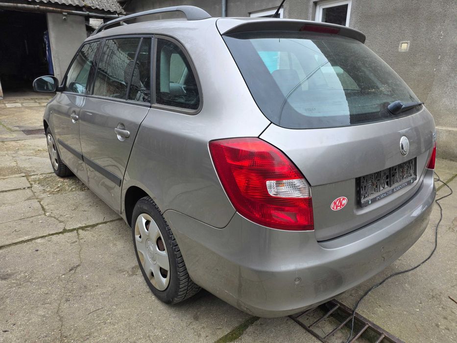 SKODA Fabia 2008 — imagine 4