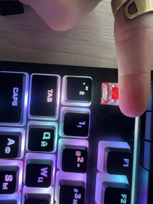 Продам Клавиатуру hyperx alloy elite2