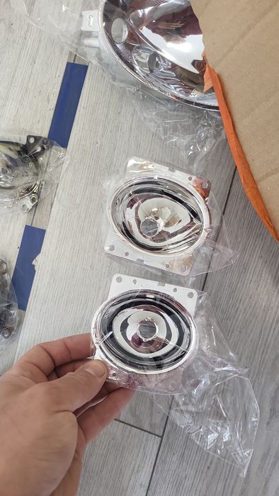 ПРЕНИКЕЛИРАНЕ на рефлектори на ретро автомобили prenikekirane