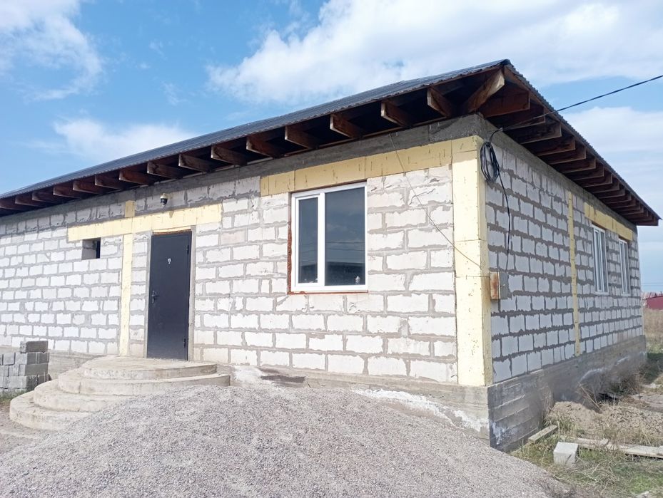 Продам дом в черновом варианте