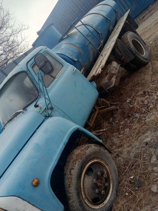 Gaz 53 sotiladi yurib turgan moshina