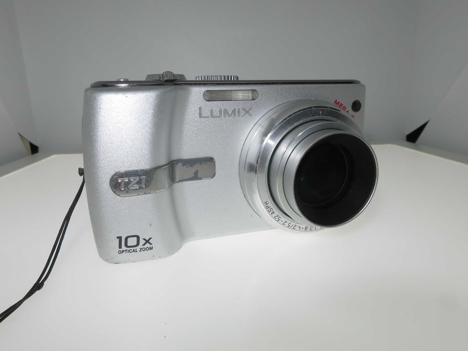Panasonic Lumix DMC-TZ1 компактен фотоапарат LEICA оптика 10х