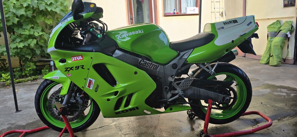 Kawasaki zx9r 145cp no honda no yamaha no suzuki