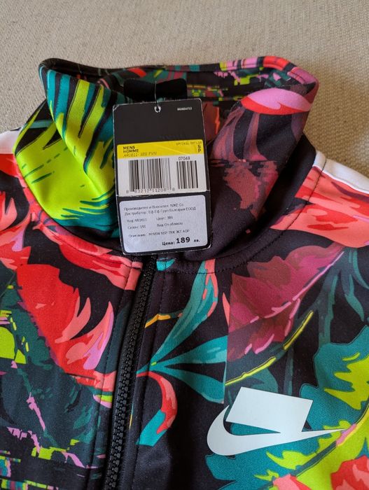 Нов суитчър (с етикет) – Nike, M размер (Nike Men's Sportswear Nsp Trk Aop Jacket)