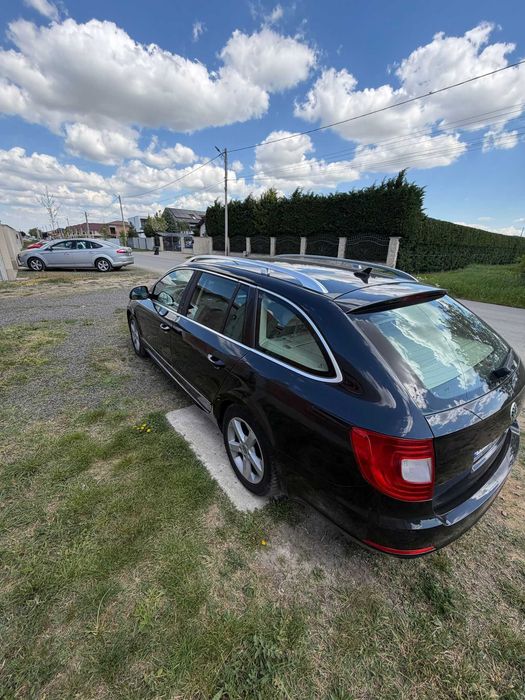 SKODA Superb 2012 — imagine 4