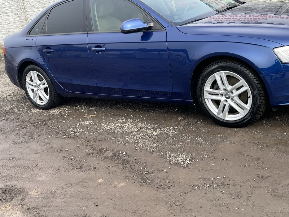 Vand audi A4  model 2013 !