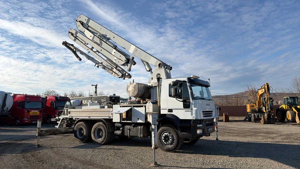 Pompa de beton Iveco Tracker