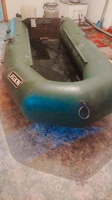 Лодка с матором 2.6 обьем матора