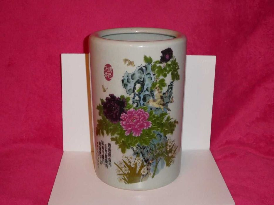VAS CHINEZESC - Vaza China - Portelan pictat manual - Semnat - Vintage