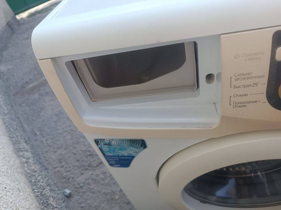 Продам стиральную машину