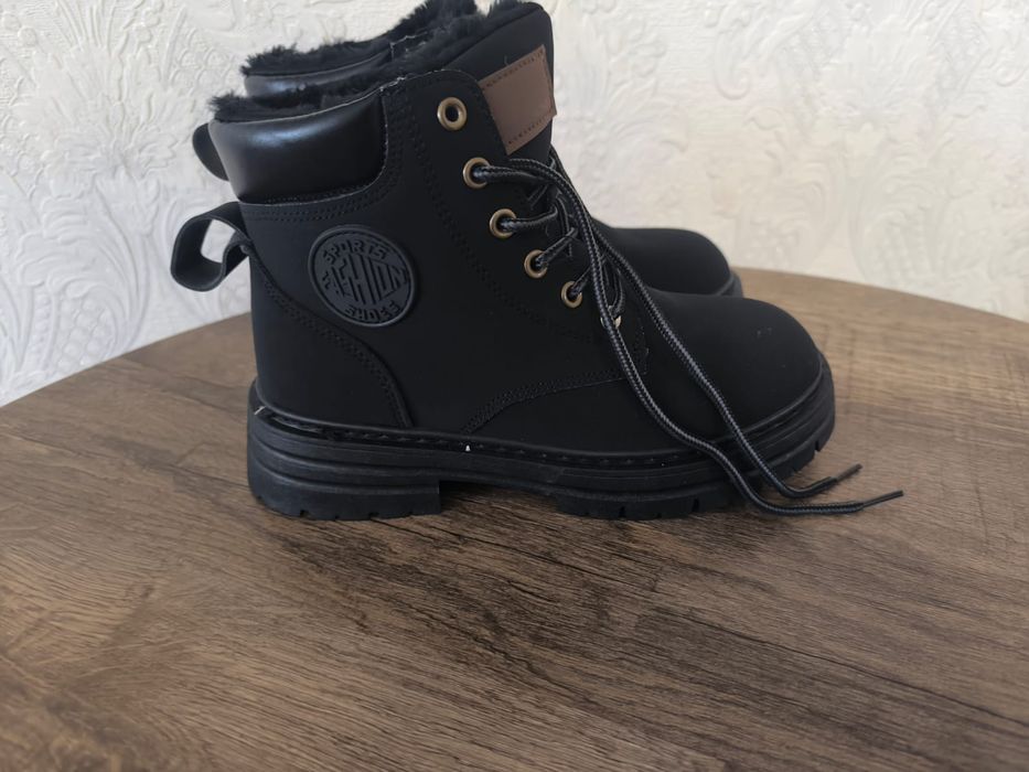 Продам новые сапожки