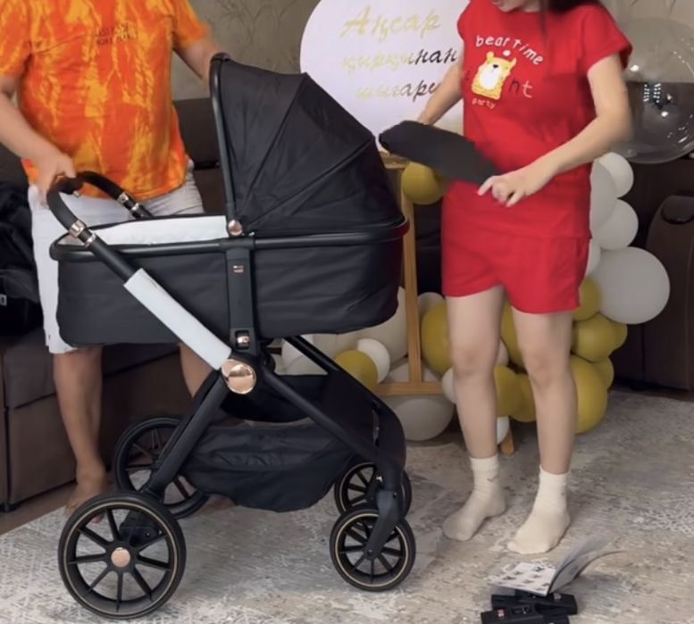 Продам коляску почти новую