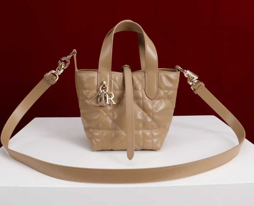Чанта dior* естествена кожа,налична
