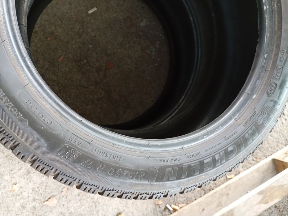 Перфектни 4бр.215/50/17 зимни