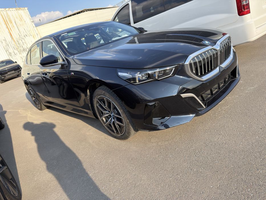 BMW i5 35L M- Sport 2024 yil