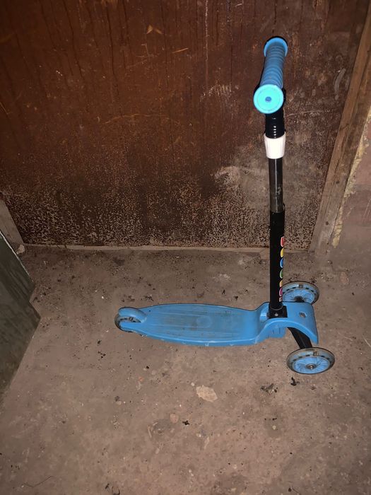 Самокат детский 3 шт  1000 тг