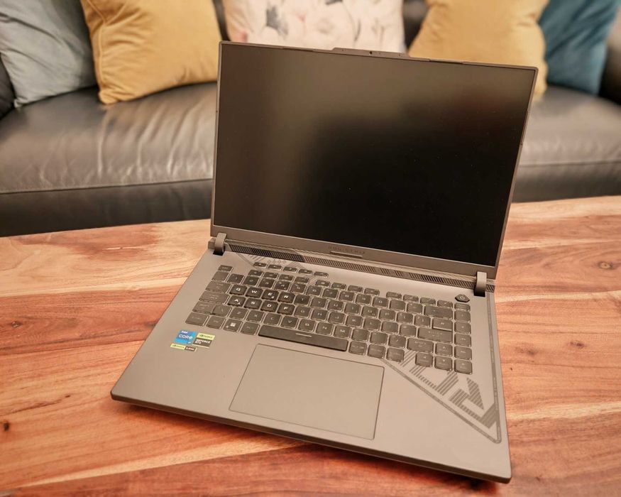 *** Като нов *** Лаптоп ASUS ROG Strix G16 RTX 4080 12GB