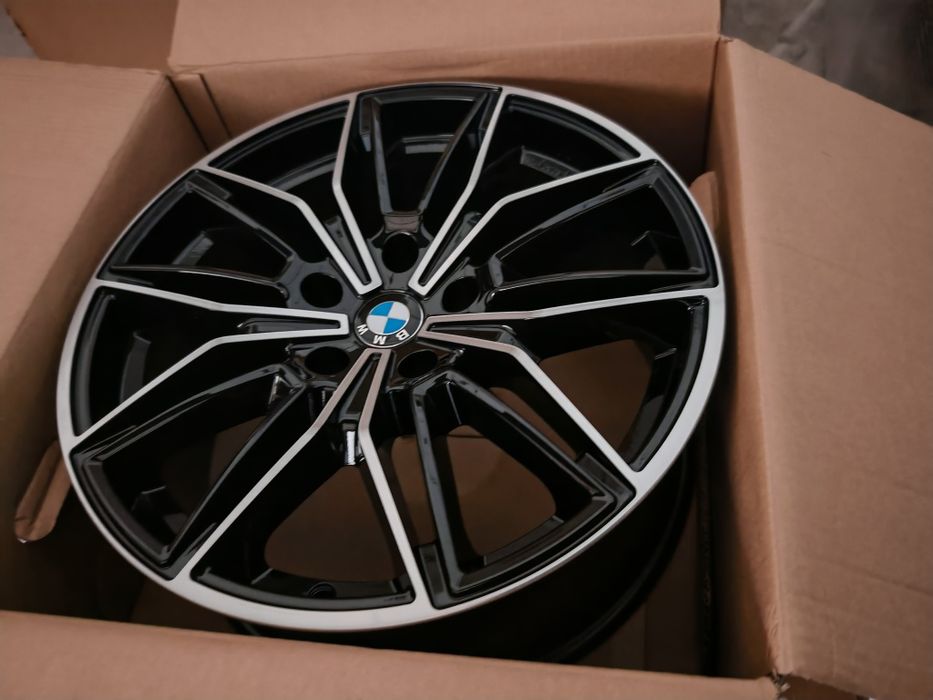 Vand jante de aliaj pentru bmw pe 18 marca Gmp  model specter