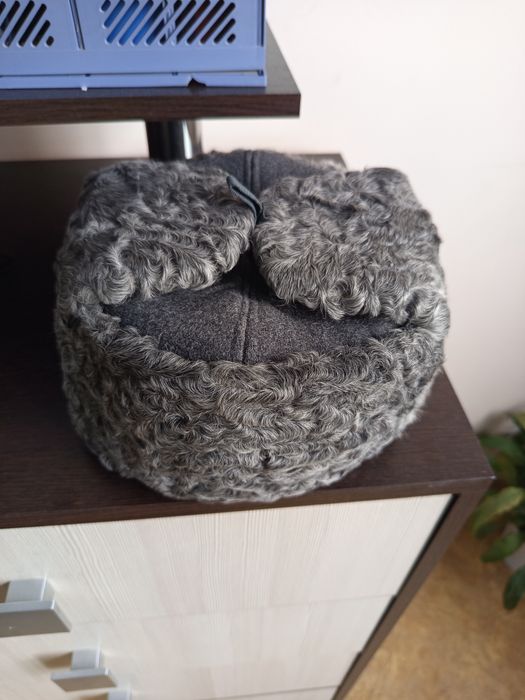 Каракульевая  шапка