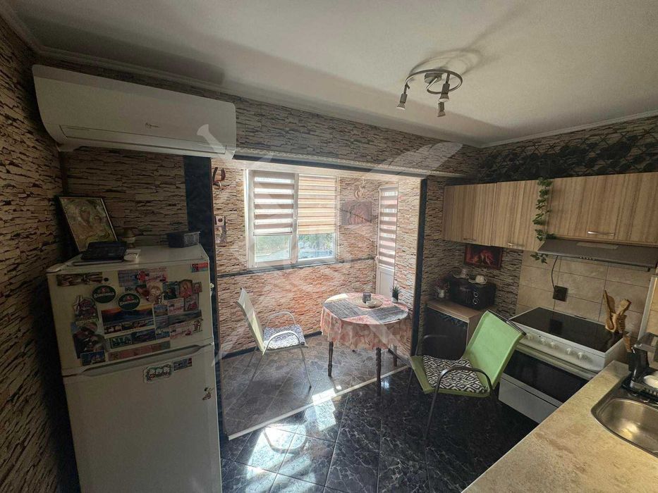 Продава се Тристаен апартамент в Айтос - 65 кв.м за 573 €/кв.м - Снимка #3