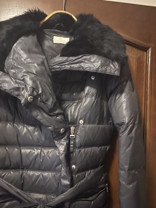 Продам пуховик италия. S 44р