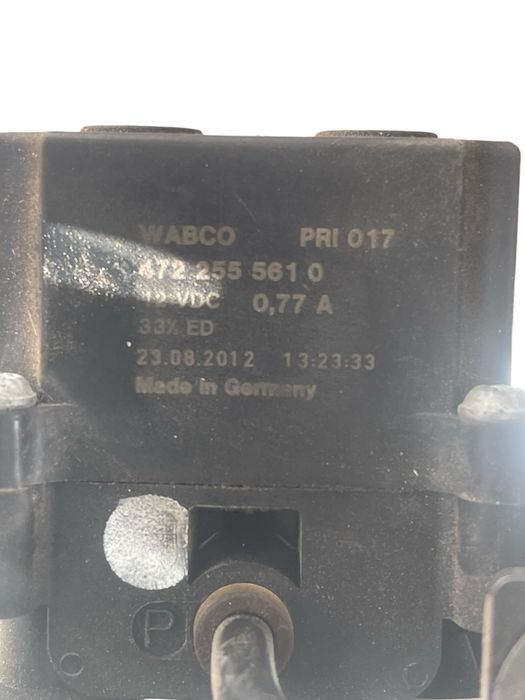 Distribuitor/Compresor Perne Aer Bmw 5 Vi Touring F11 2009 - > 2.0D 4