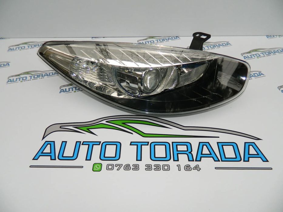 Far dreapta  RENAULT FLUENCE an 2013 2014 2015 cod 260101331R