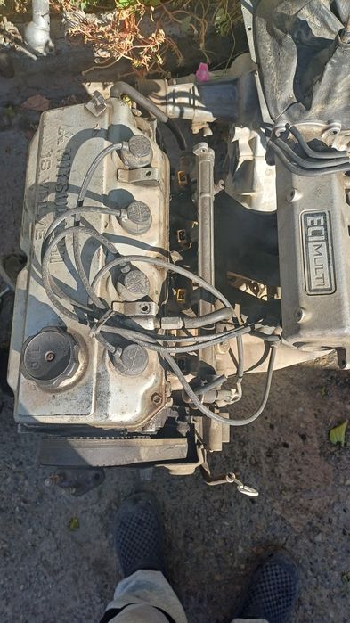 Двигатель 2 литра  Митсубиси Галант, Спейс Вагон, Руннер, по запчастям