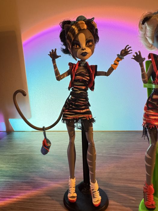 Papusi Monster High Meowlody si Purrsephone stare foarte buna