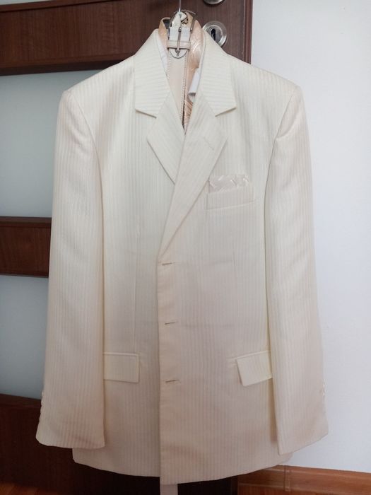 Costum barbati elegant