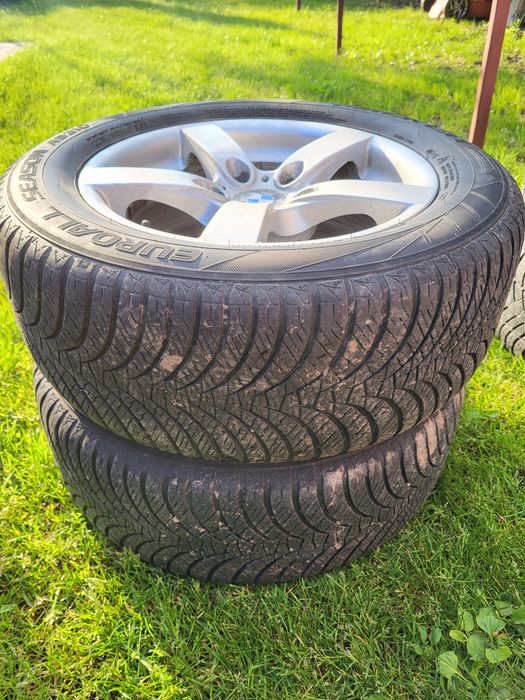 Un set roti de vanzare 225 55 16 bmw e60,61.