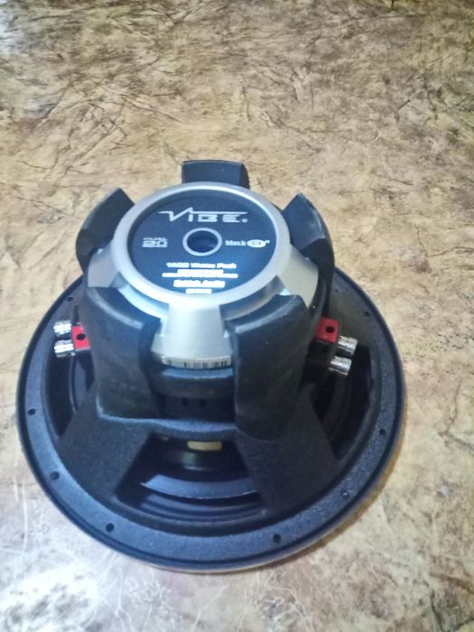 Динамик сабвуфер