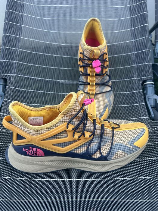 Adidasi The North Face Oxeye Tech