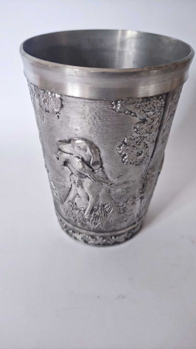 Лот от релефен калай в много добро състояние