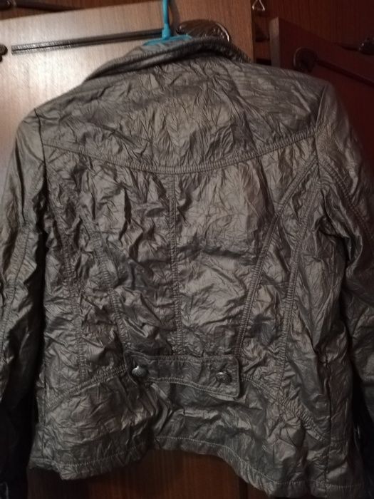 Продавам дамски якета